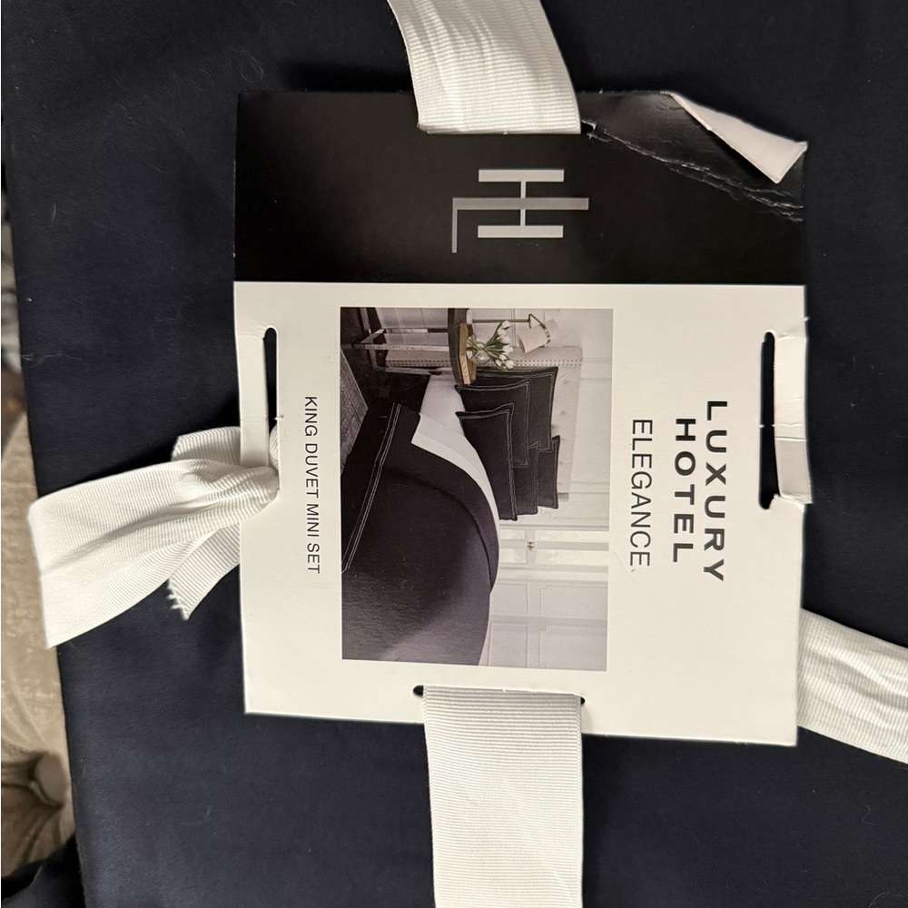 Elegance Black Duvet Cover Set